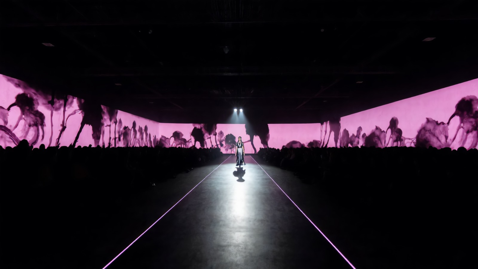 Runway show — concept visualisation of the WH6 arena